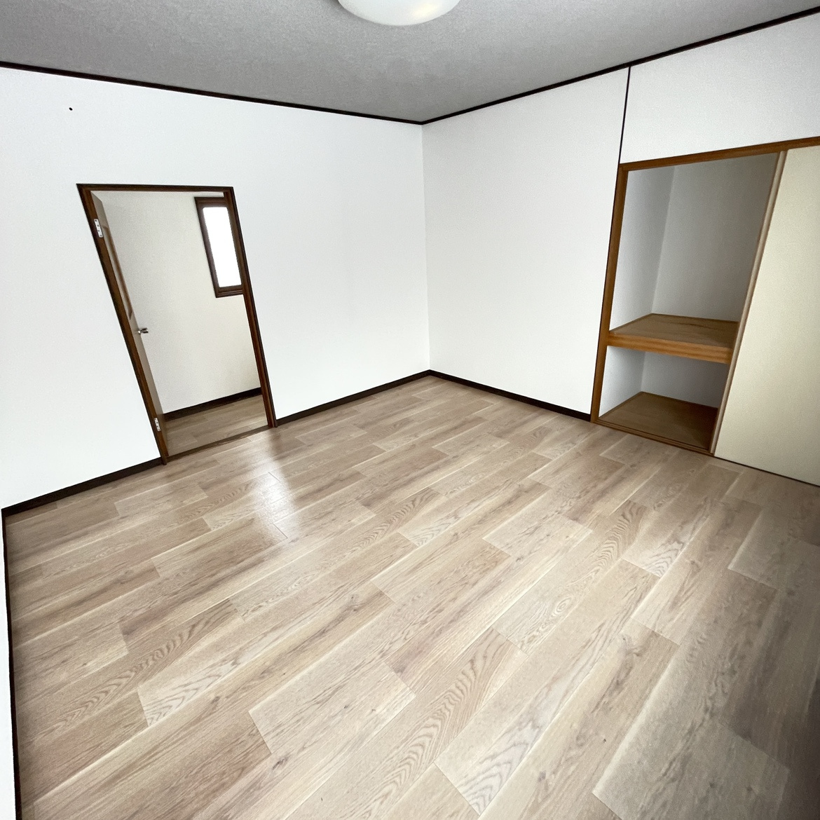 室蘭市小橋内町1丁目21-7,210，211　収益戸建　の洋室