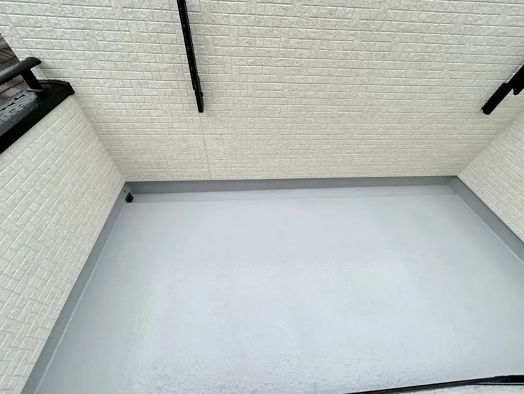 【バルコニー】