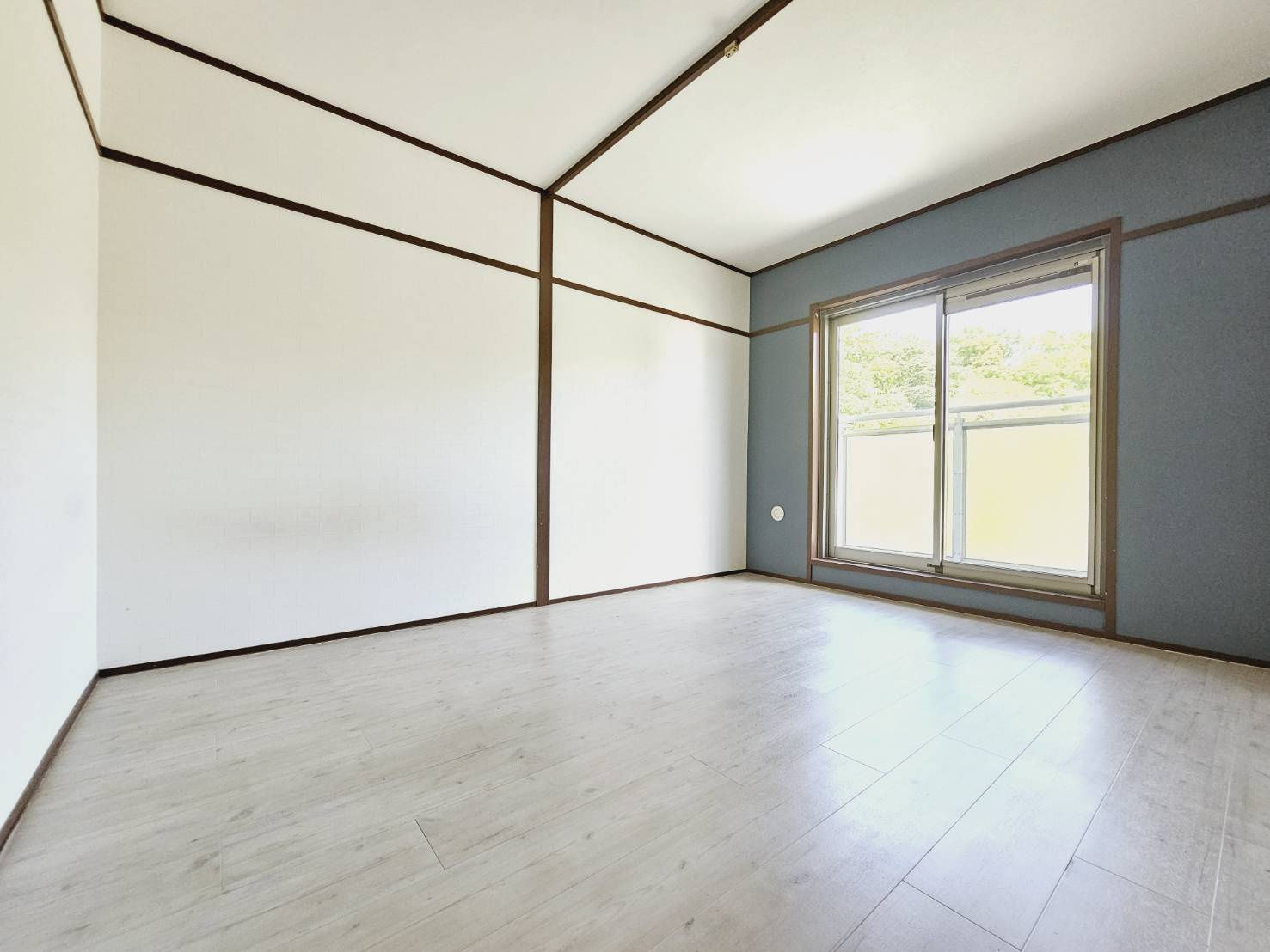 名谷25団地102号棟の子供部屋|■洋室約6帖