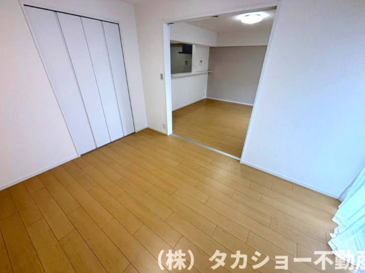 東建検見川マンションB棟の洋室