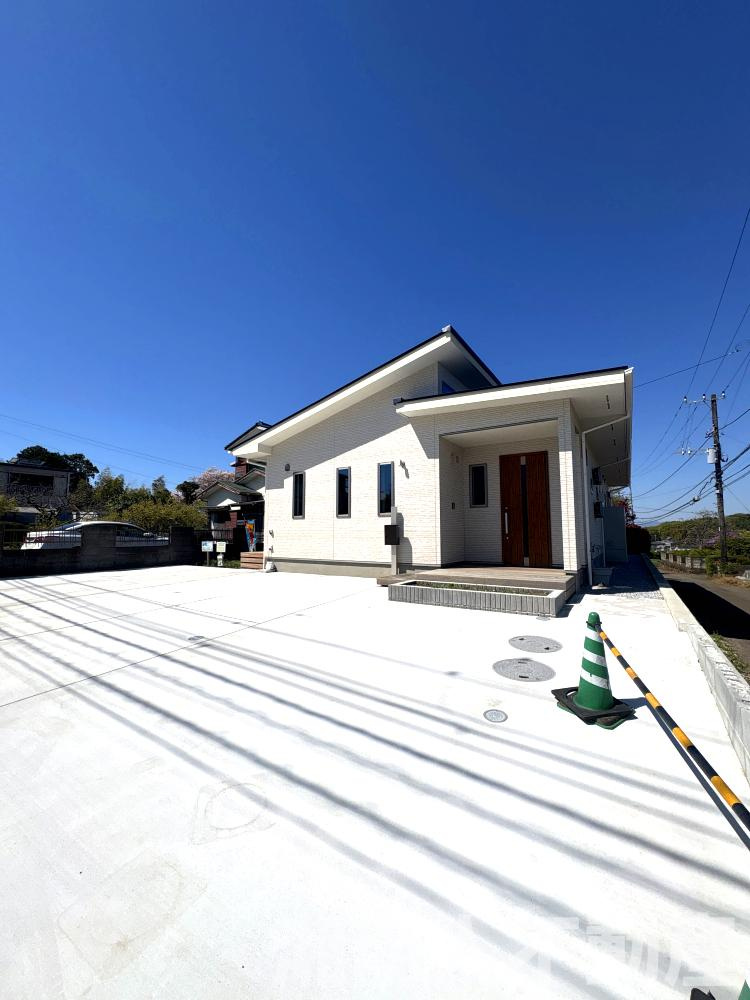 茅ヶ崎市堤　新築戸建の駐車場|駐車場があるので、車を買う予定の方も安心です