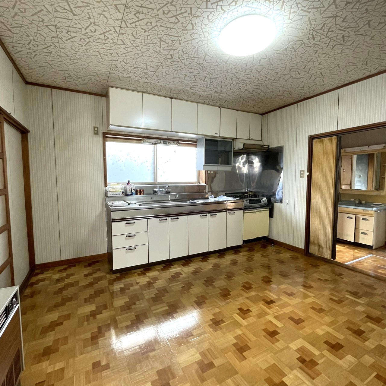 登別市新生町2丁目4-6　中古住宅のキッチン