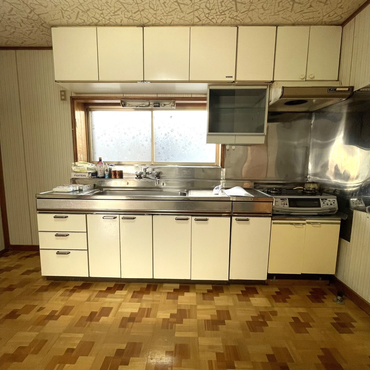 登別市新生町2丁目4-6　中古住宅のキッチン
