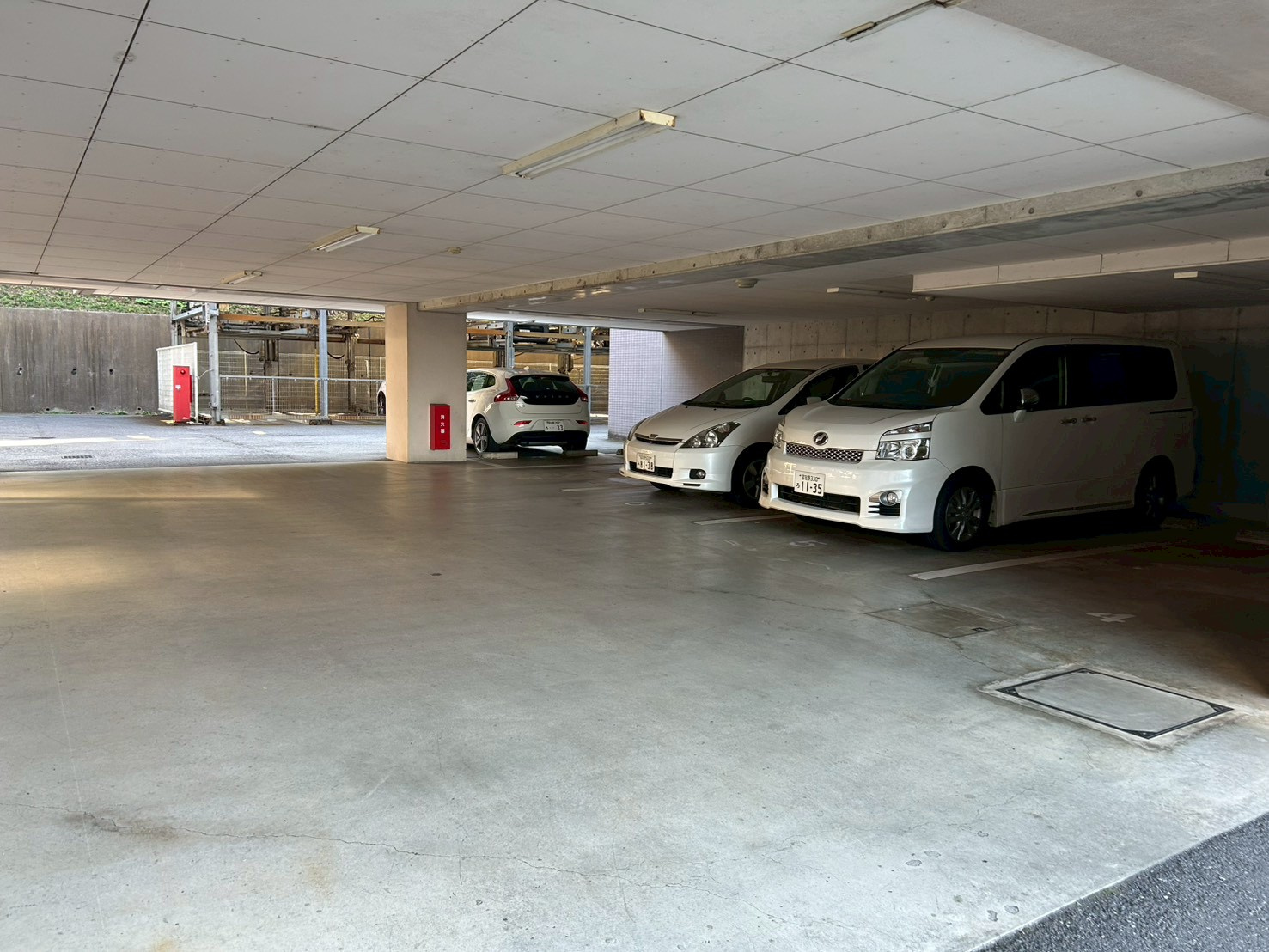 グーディッシュ村上の駐車場