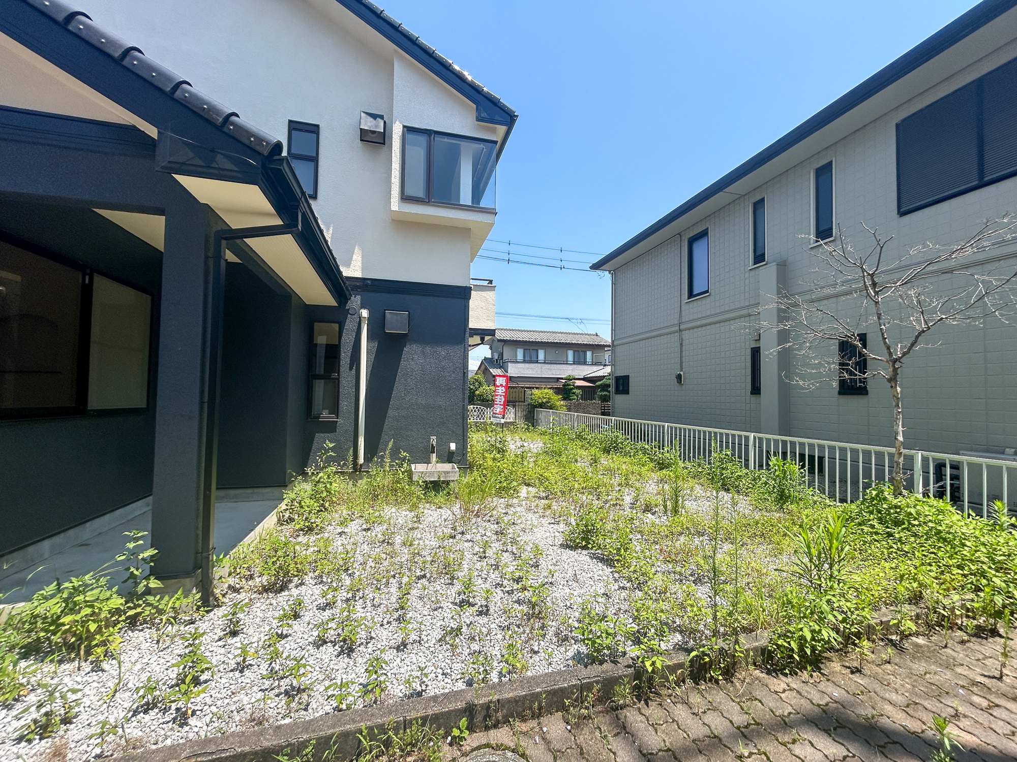 高崎市新町　中古住宅の庭|砂利施工済みでお手入れ楽々です♪