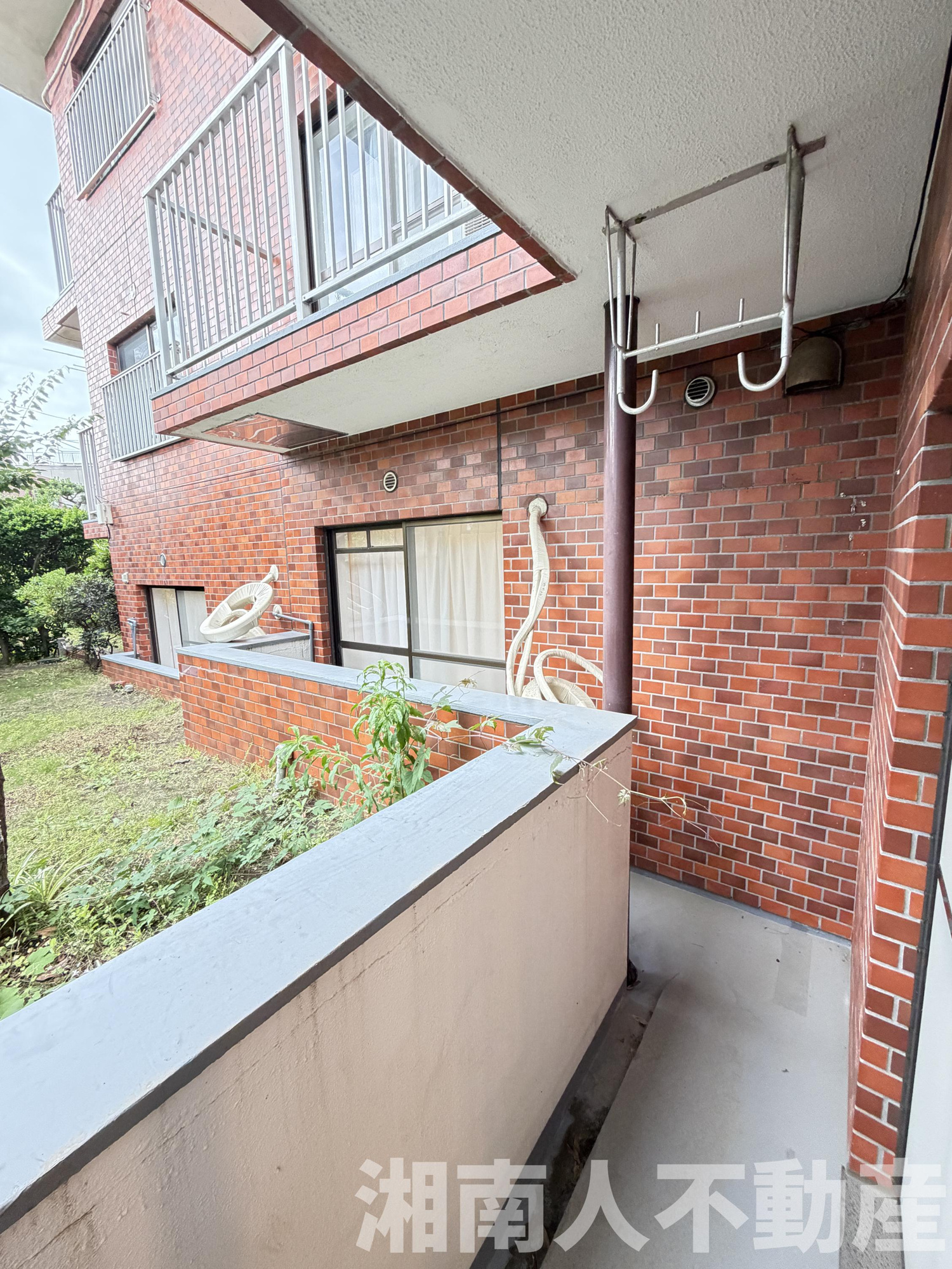 トーア由比ヶ浜マンションのバルコニー|落ち着いた時間を過ごせるバルコニーです