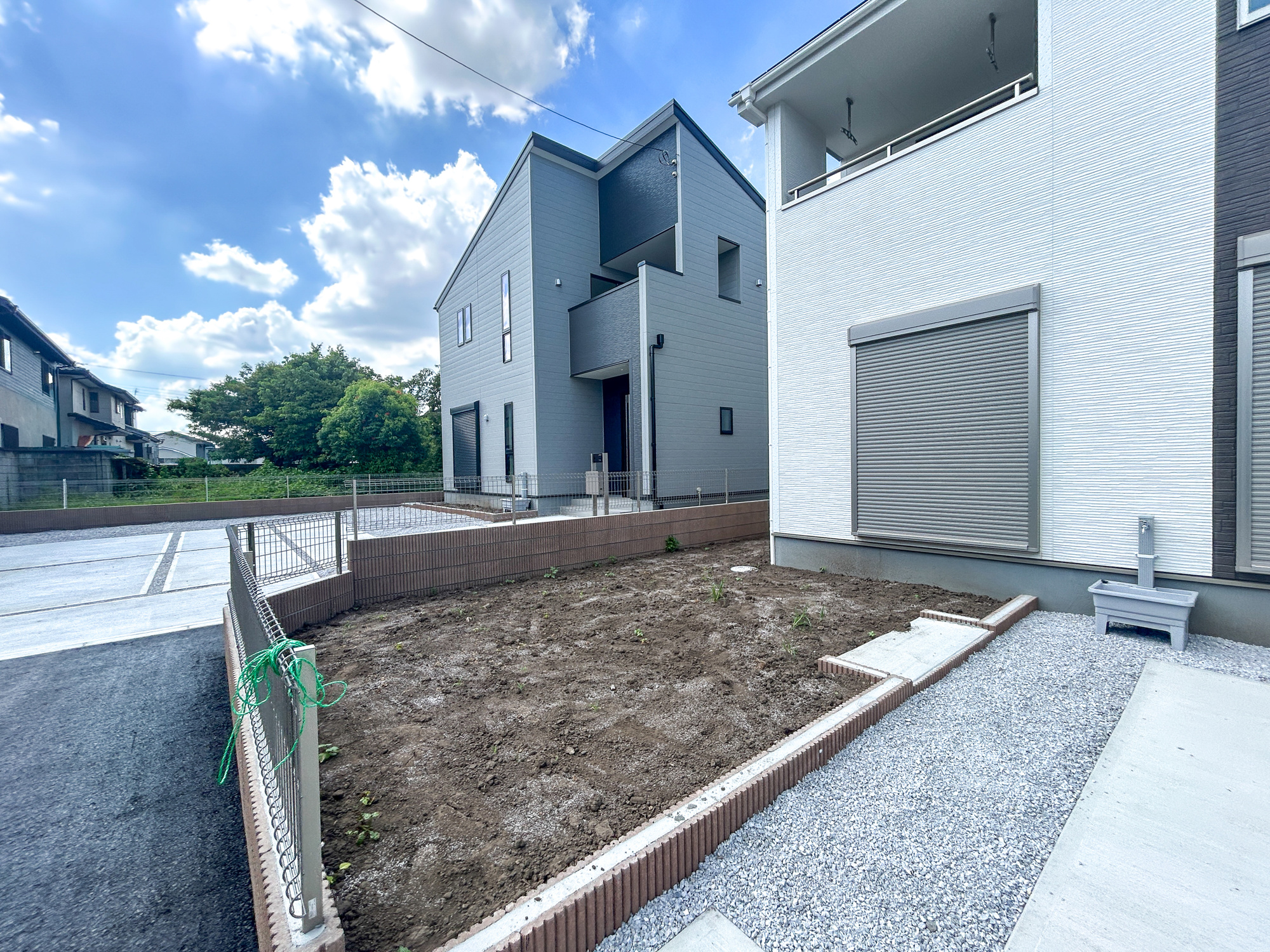第2前橋総社町植野　新築住宅全3棟の庭|お庭での家庭菜園・ガーデニングを通じて、お子様と一緒に育てていくと、思い出も増えていきそうですね♪
