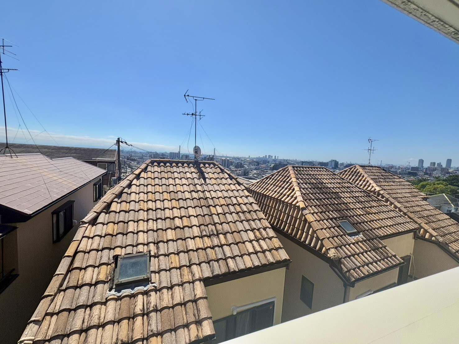 森北町5丁目戸建の展望|南側三階バルコニーから撮影。開放的な街並み。爽やかな風とともに、日常のちょっとした癒しをもたらします。