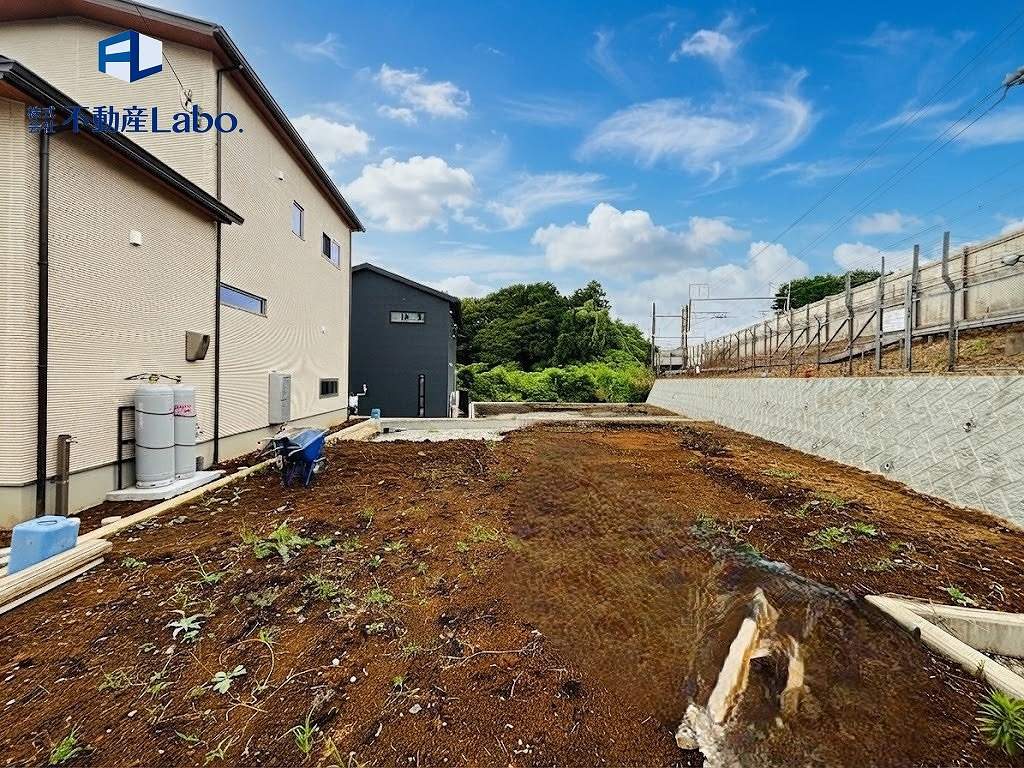 リーブルガーデン　沼津市西椎路　全2棟の外観|現在は更地の状態ですが、これから新しい建物が建築されます♪
完成へ向けて、少しずつ姿を変えていきます♪