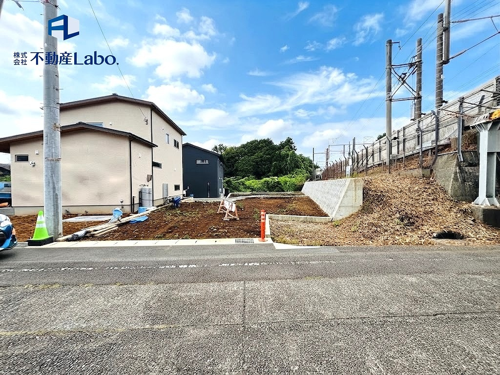 リーブルガーデン　沼津市西椎路　全2棟の前面道路含む現地写真|完成前だからこそ早めのご検討がおすすめ♪
新たな新生活をここから初めてみませんか♪