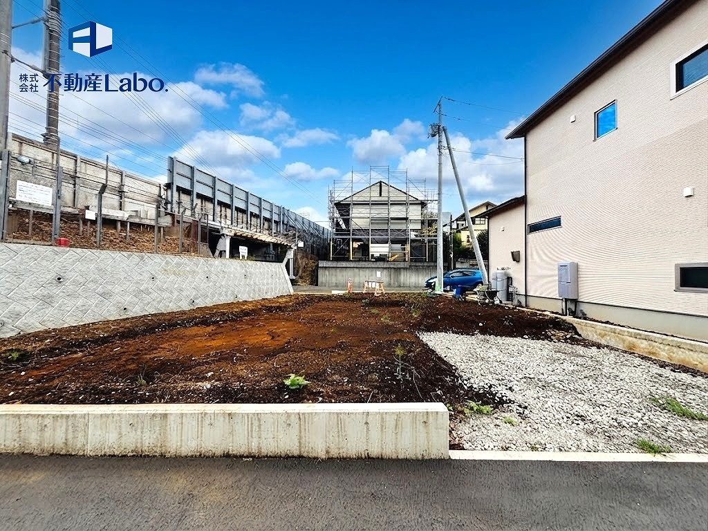 リーブルガーデン　沼津市西椎路　全2棟の外観|吹抜がありますので、曇りの日でも日差しが入り明るい暮らしを実現できます♪