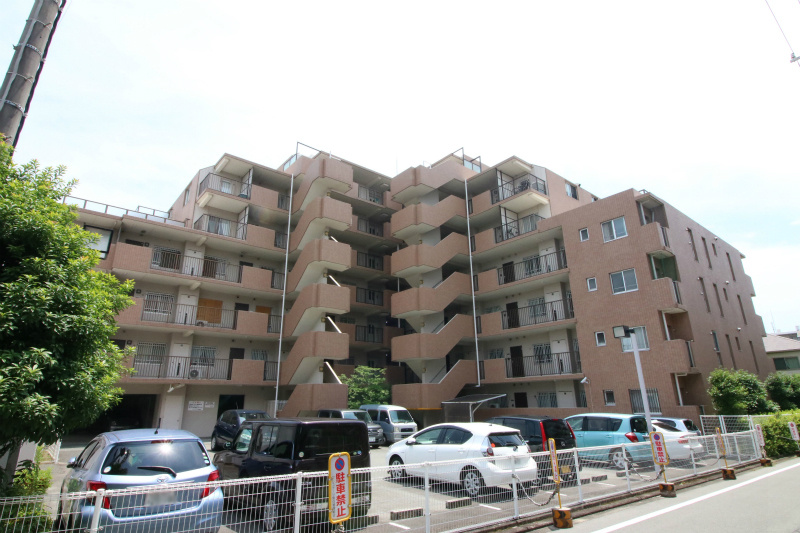 明石魚住駅前スカイマンションＡ館の外観