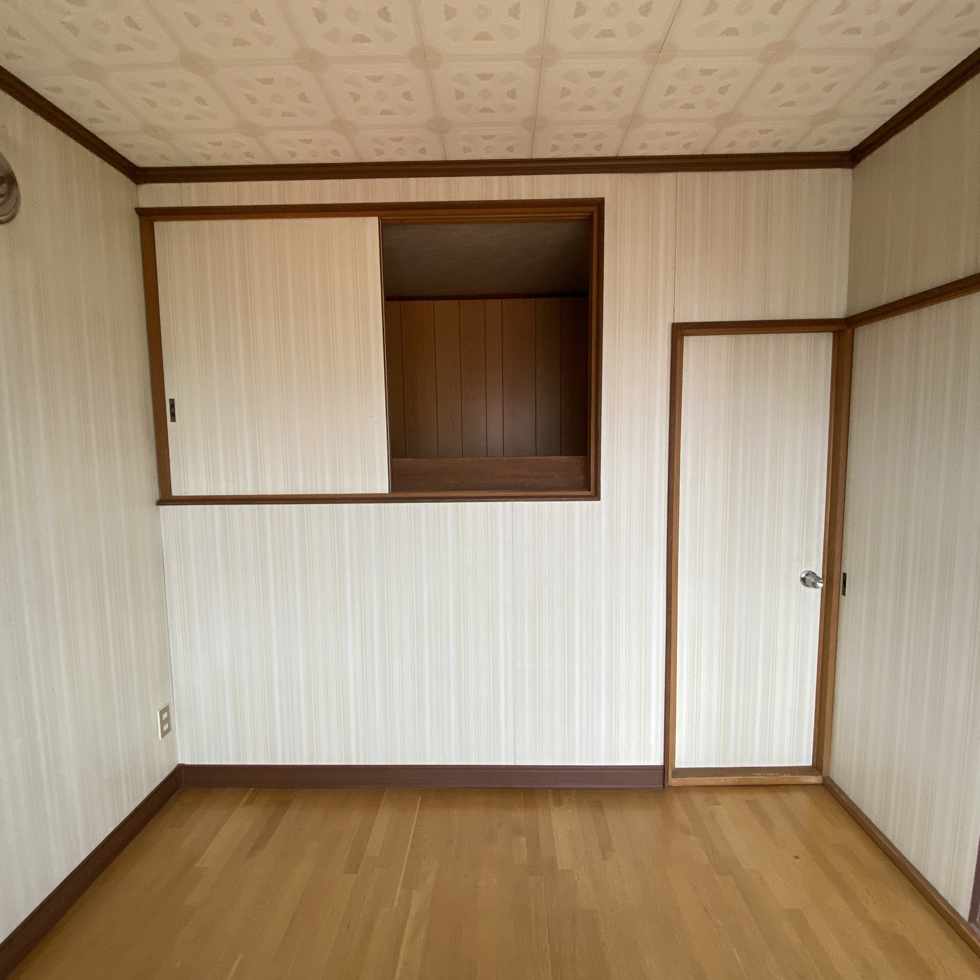 室蘭市高砂町1丁目24-3　中古住宅の洋室
