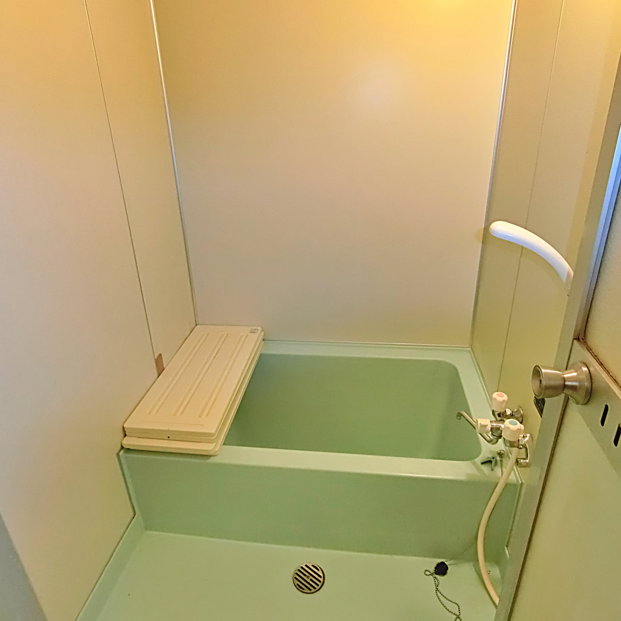 室蘭市本輪西町3丁目38-21　中古住宅の浴室