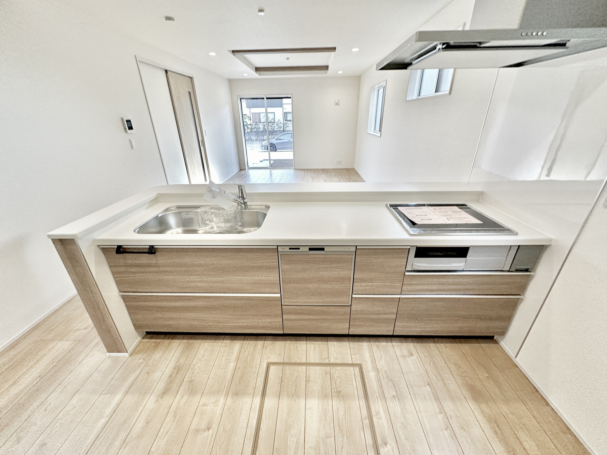 宇都宮市清原台３丁目　新築住宅全３棟のキッチン|収納が多いのでキッチンの上は常にきれいに保てます！！
お料理がしたくなるそんな嬉しい・楽しいキッチンです♪