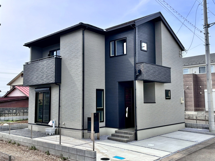 上尾市大字上　4号棟　　◇繊細で流れるようなテクスチャと豊かな陰影のハーモニーが彫りの深さを感じさせます。
