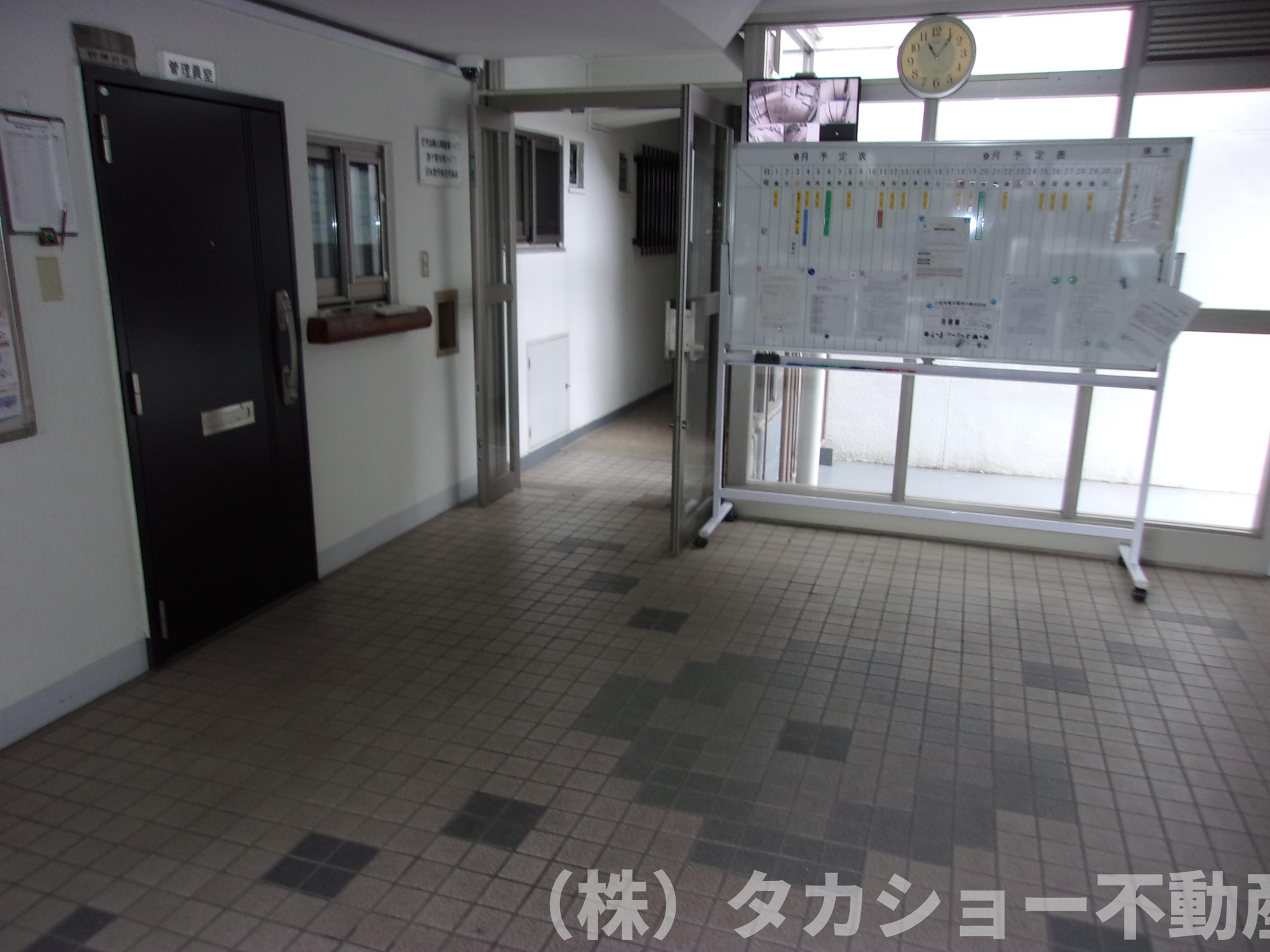 西千葉ハイツのエントランス