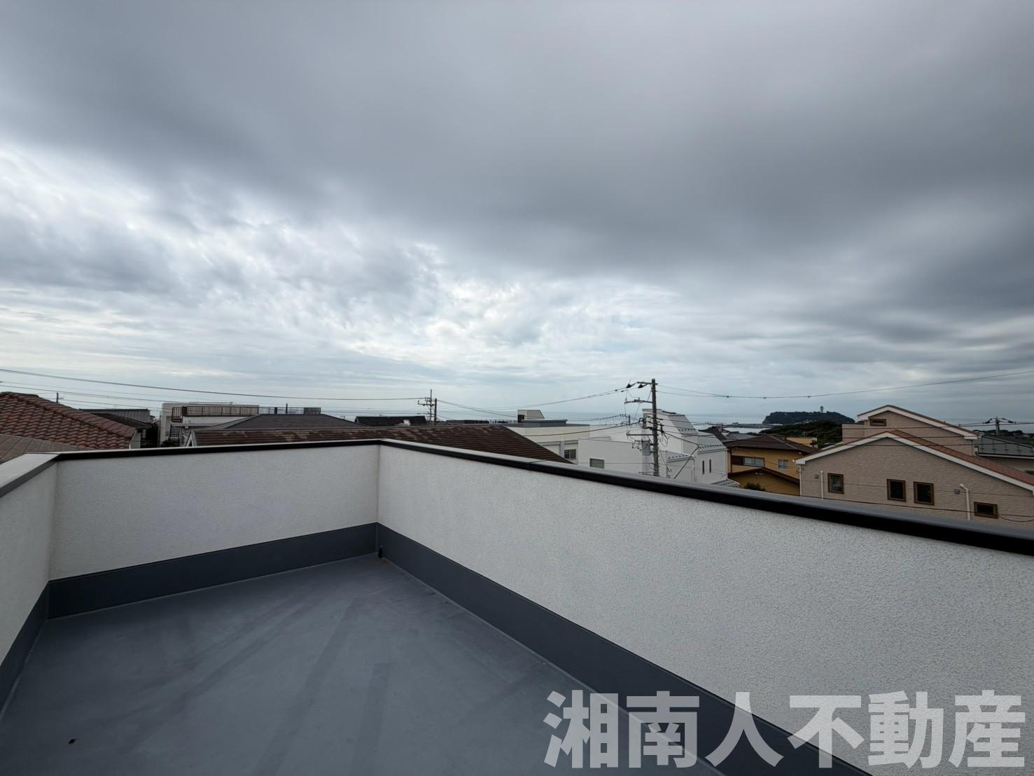 鎌倉市七里ガ浜２丁目１３３１－４３７新築戸建てのバルコニー|広々としたバルコニーです