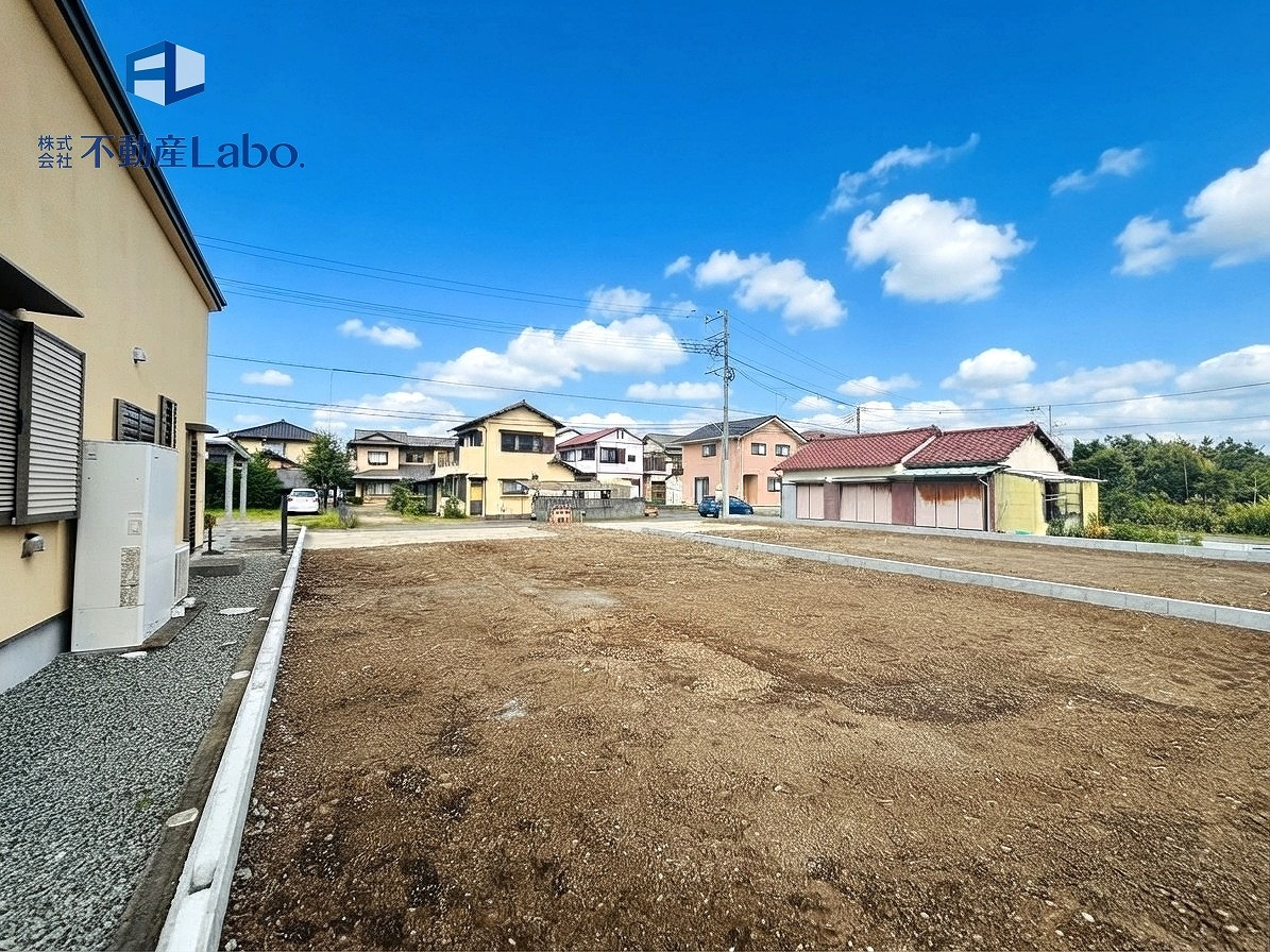 ハートフルタウン　沼津市大諏訪459番　全2棟　の前面道路含む現地写真|A・B号棟共に敷地面積70㎡以上♪
カースペースとは別にゆとりあるお庭スペースあり♪