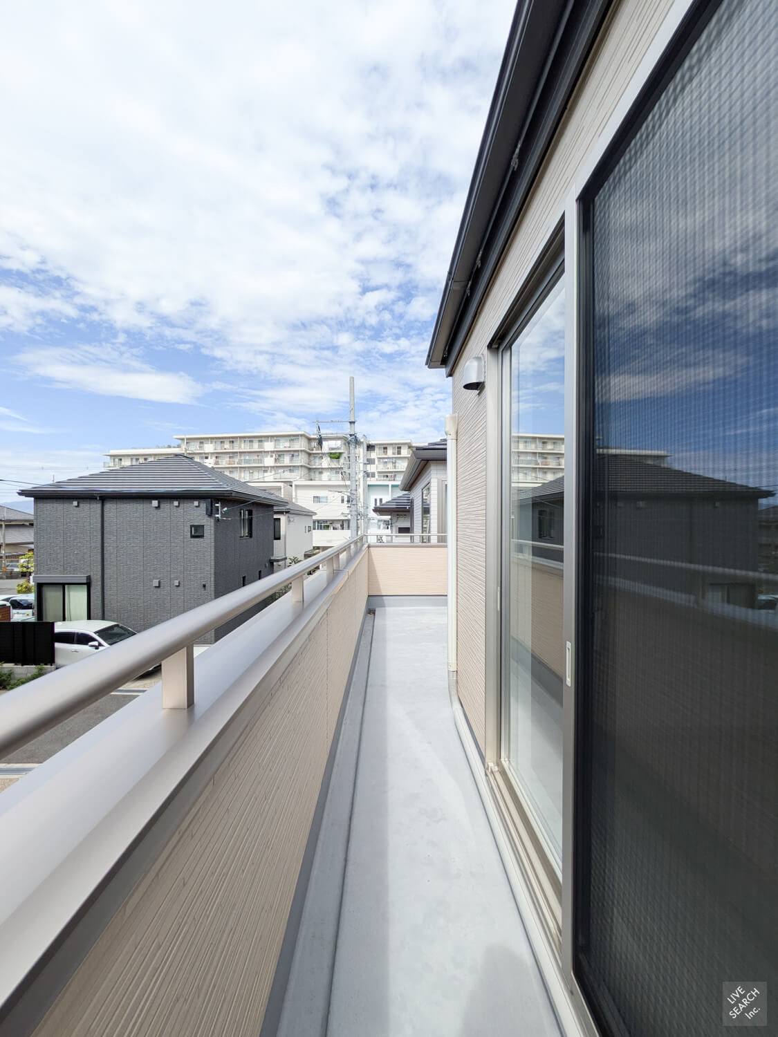 豊中市上野西３丁目 戸建てのバルコニー|南西向きのバルコニー