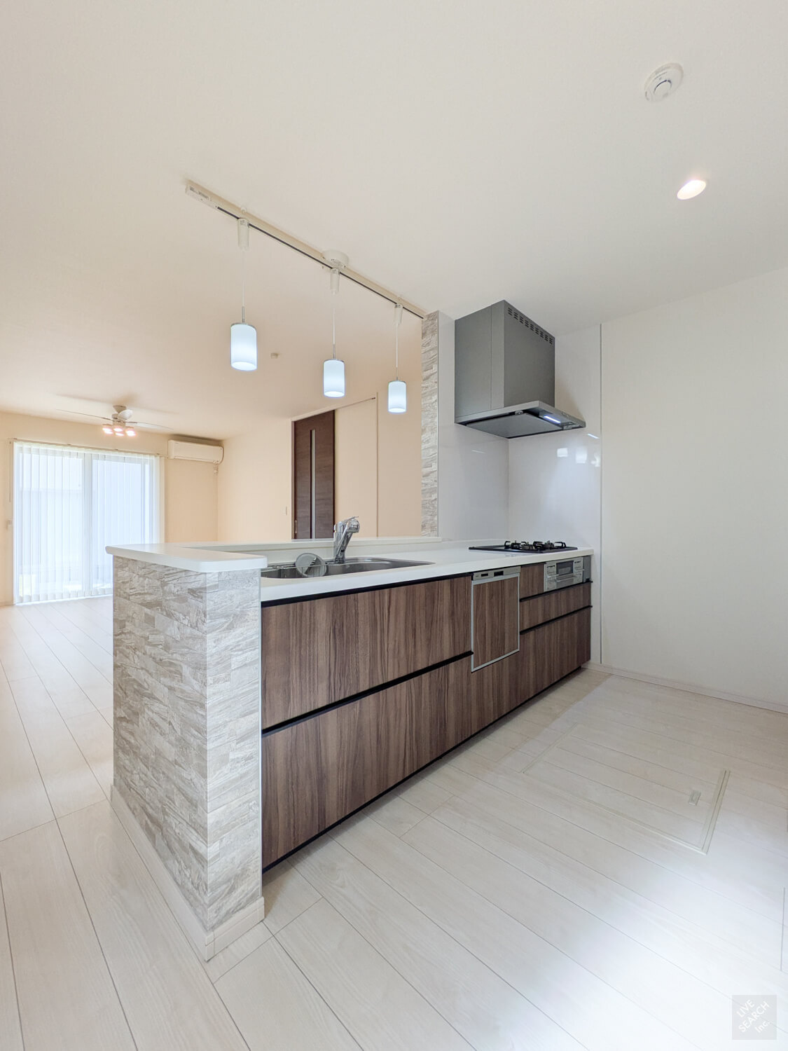 豊中市上野西３丁目 戸建てのキッチン|LDKは広々約18.0帖