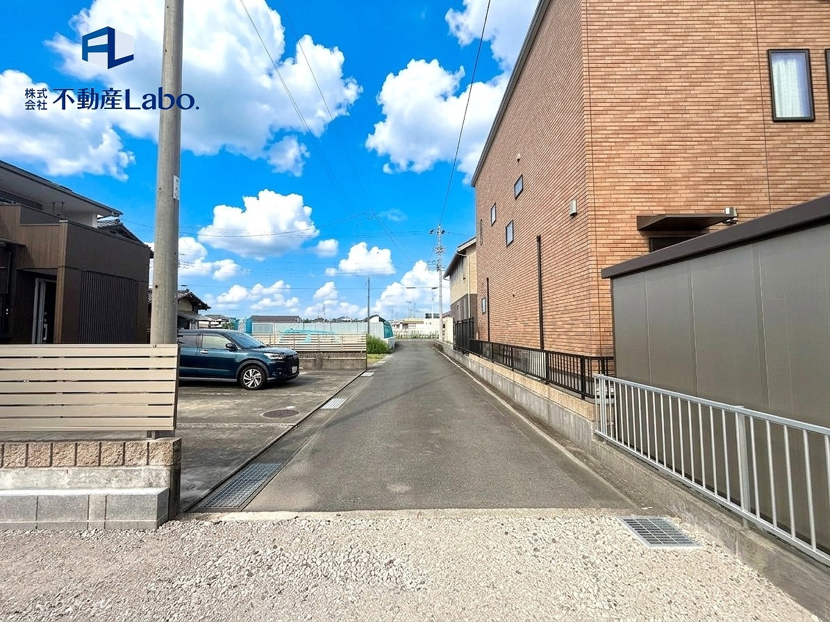 クレイドルガーデン　富士市森島第16　全2棟の前面道路含む現地写真|＜接道＞
交通量が少なく、車の運転も安心♪