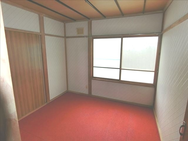 室蘭市高砂町3丁目6-11　中古住宅の洋室