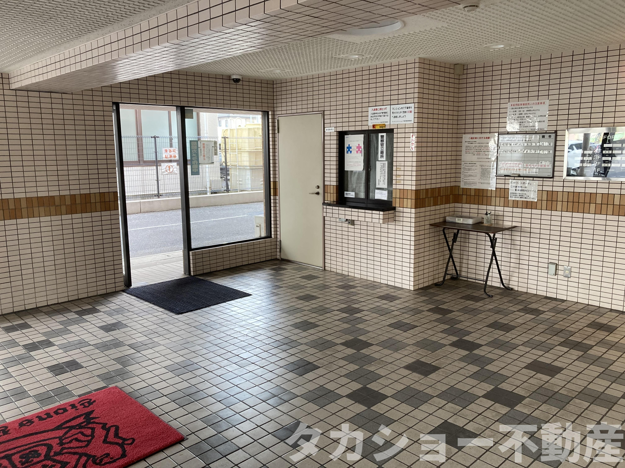 ライオンズマンション千葉浜野町のエントランス