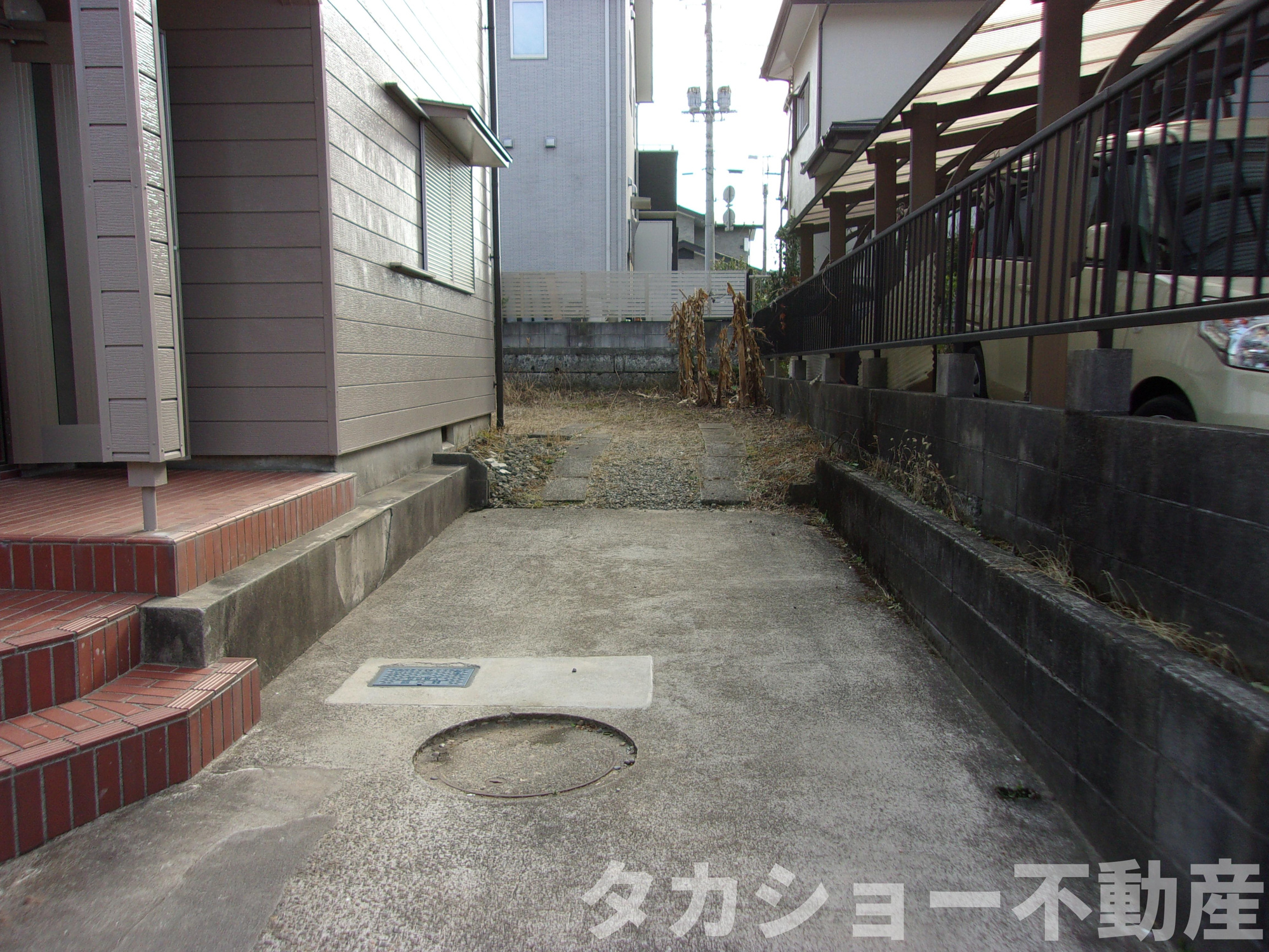 市原市光風台5丁目　中古一戸建の駐車場|駐車場に車を止められます