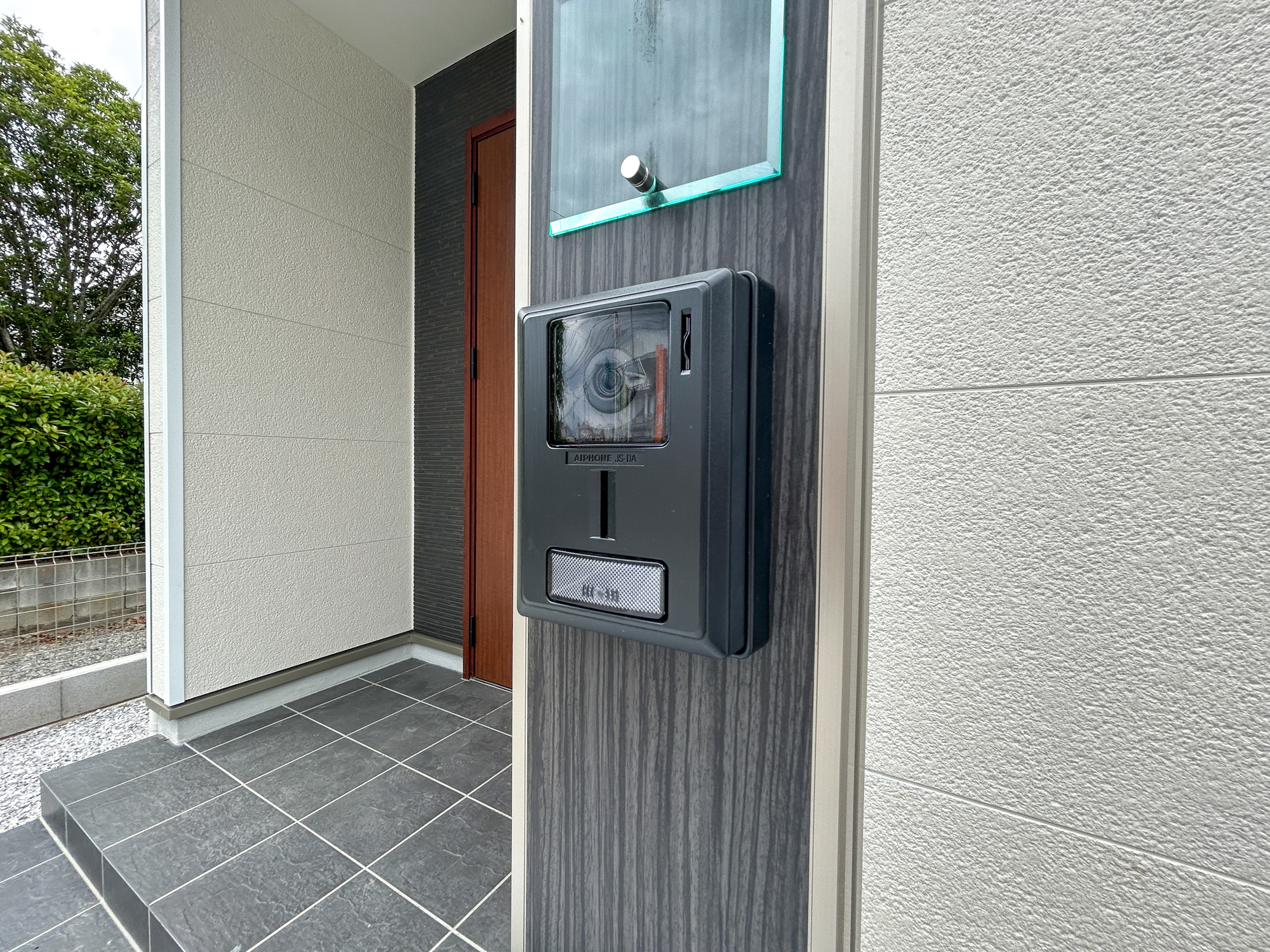 渋川市石原　新築住宅全3棟の防犯設備|録画機能付きのインターフォンで防犯面も安心ですね♪
