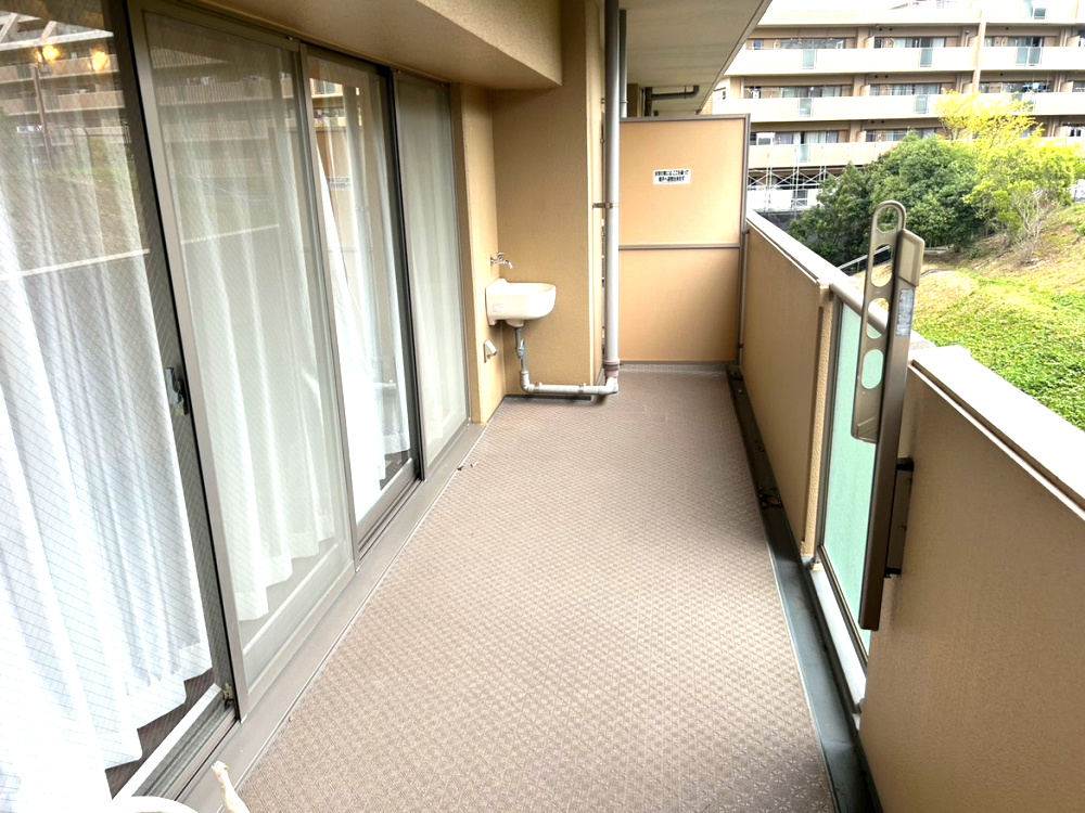 ルイシャトレ垂水壱番館のバルコニー|広々としたバルコニーです