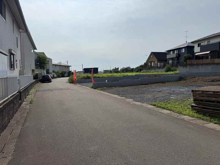 古河市坂間　２号棟◆前面道路　