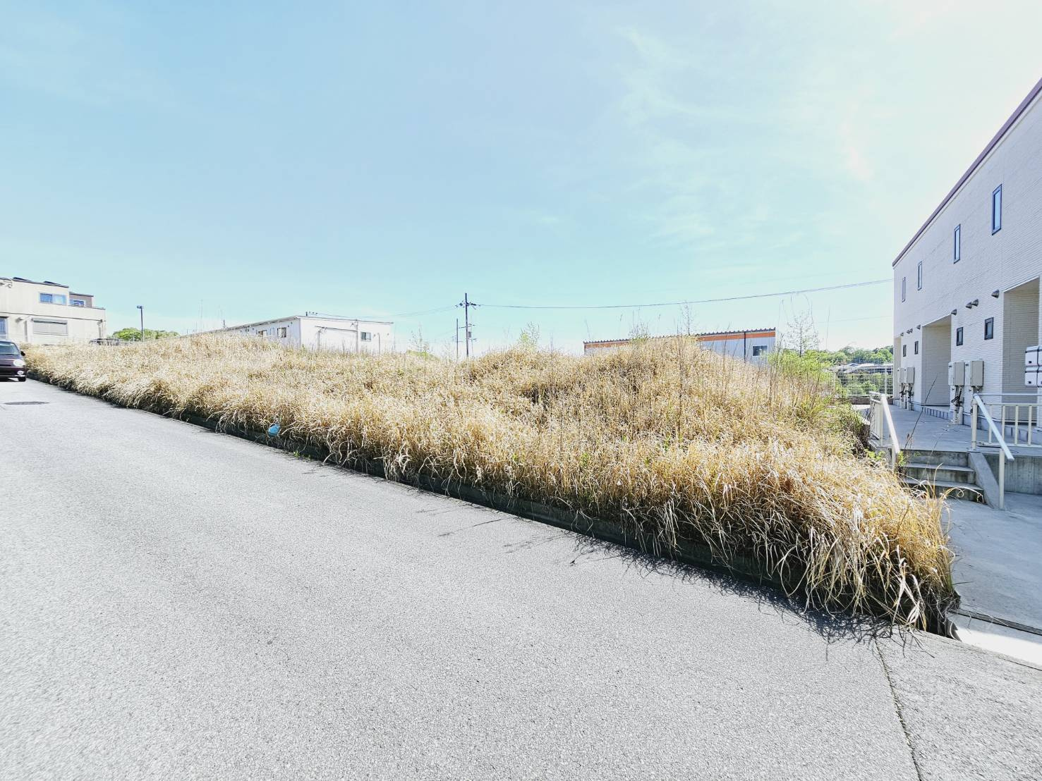 加東市南山土地①の外観|■土地578.01㎡／約174坪■現況更地＆整形地■北東南東角地