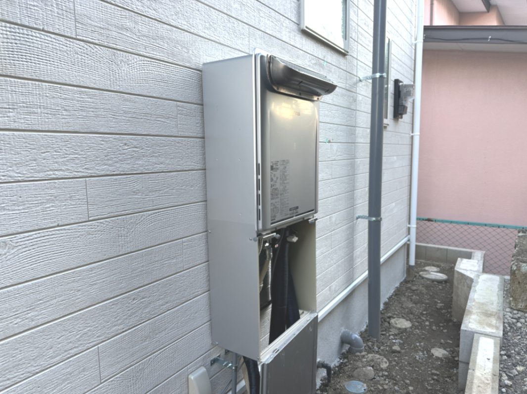 宇都宮市簗瀬３丁目の新築一戸建の発電・温水設備|お庭には、立水栓があるのでお子様のお庭遊び後もすぐに手洗いが可能です♪