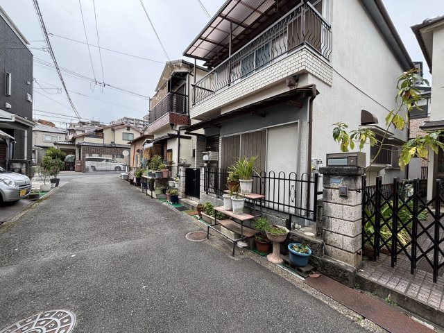 茨木市宇野辺2丁目　新築一戸建ての前面道路含む現地写真|前面道路含む現地写真です
