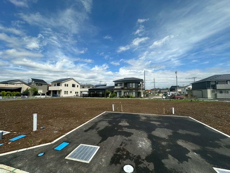 北本市本町4丁目8区画　２号棟　現場写真と転回道路写真