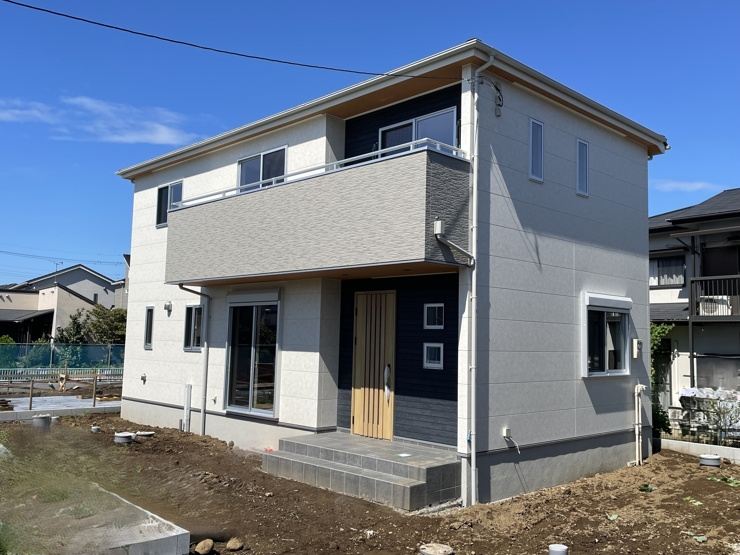 ２号棟　外観写真
明るい外観の４LDK住宅です！（外構工事中）