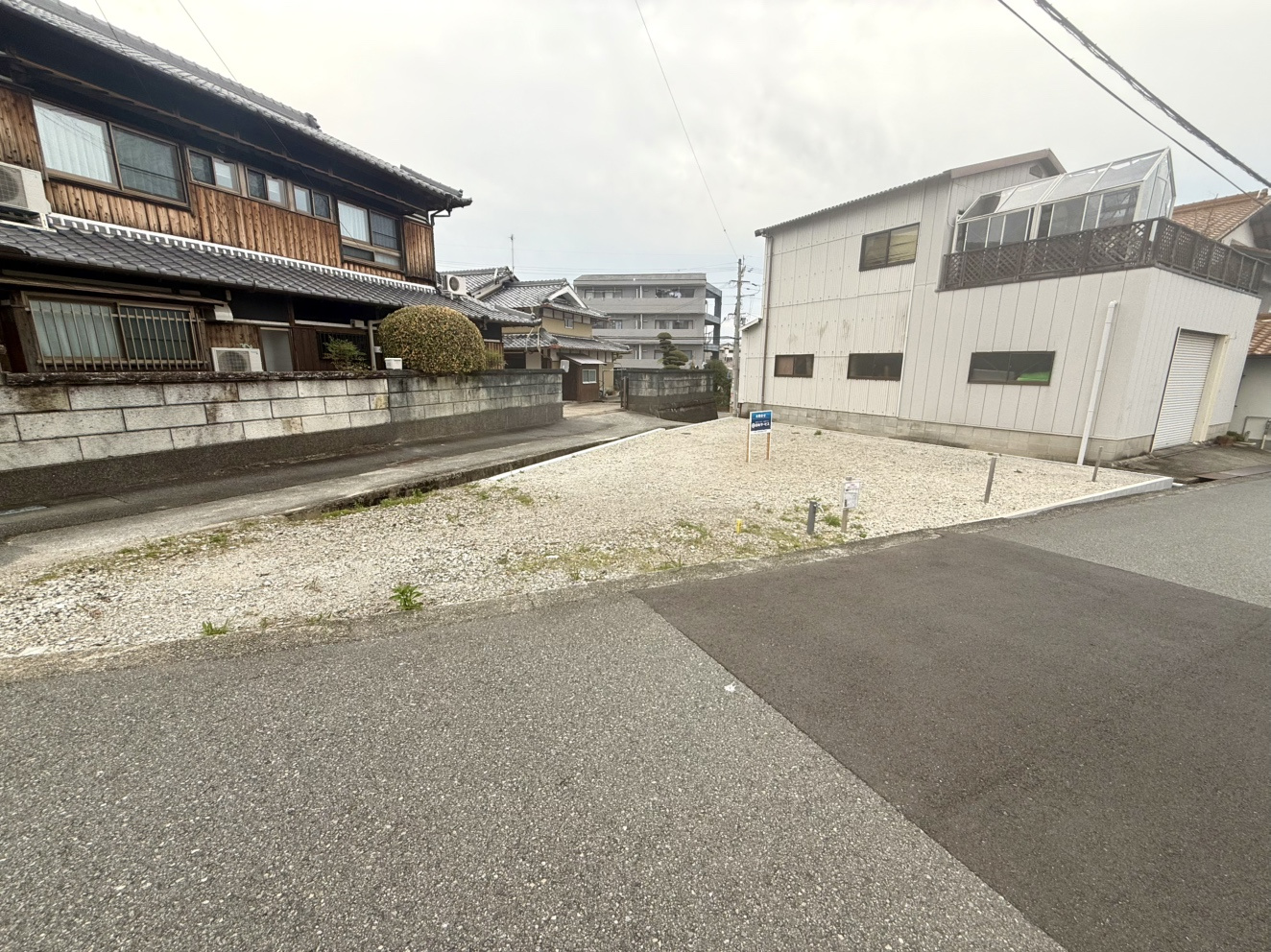 三田市南が丘１丁目　土地の前面道路含む現地写真