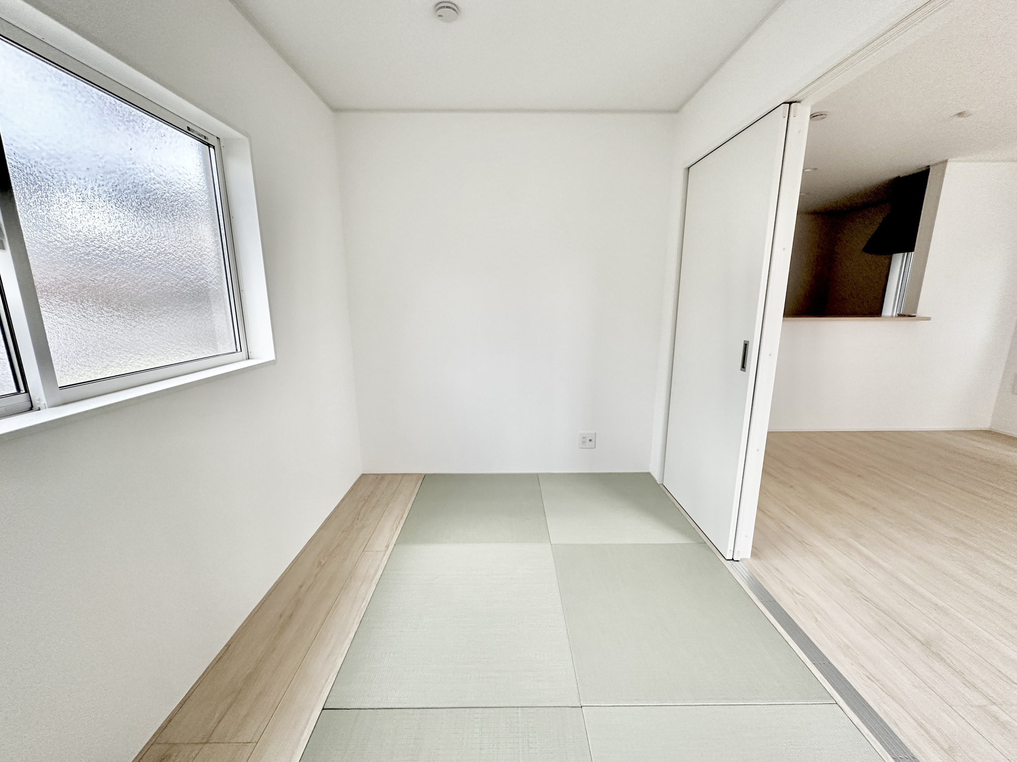 日光市平ケ崎の新築一戸建の和室|洋室畳敷き、畳があることにより客間や落ち着いた空間になります。