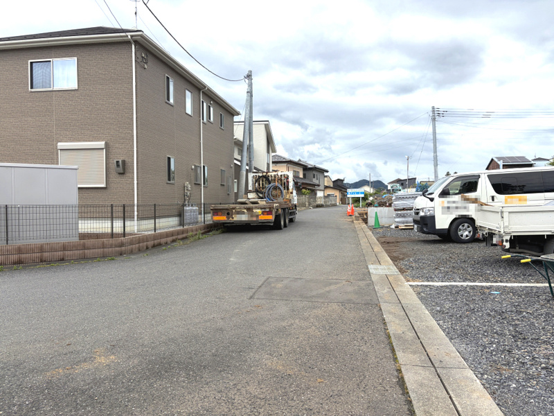 《現地前面道路　南 6.0ｍ 公道》