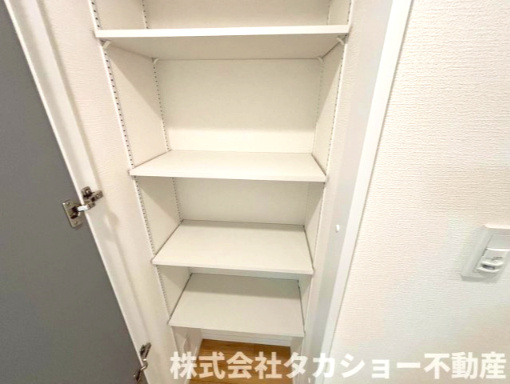 高浜南団地　30号棟の収納|収納も豊富です!