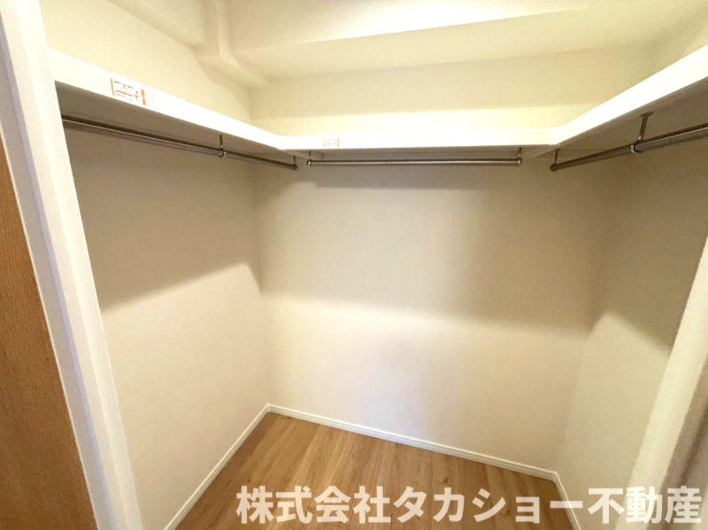 稲毛スカイタウン・ふれあいの街壱番館の収納|便利な収納スペースです