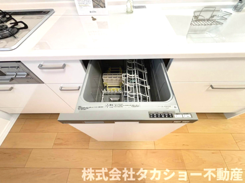 稲毛高浜南団地　31号棟のキッチン|キッチンにはあると嬉しい食洗機付!!