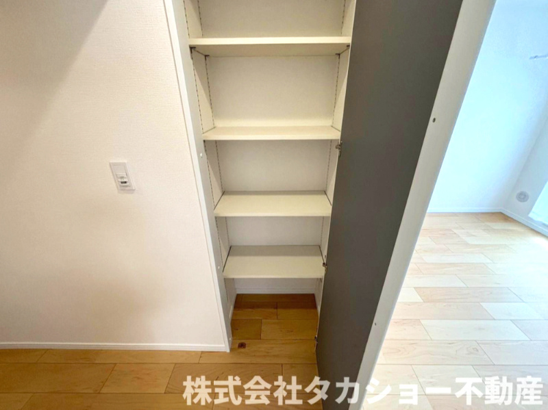 稲毛高浜南団地　31号棟の収納