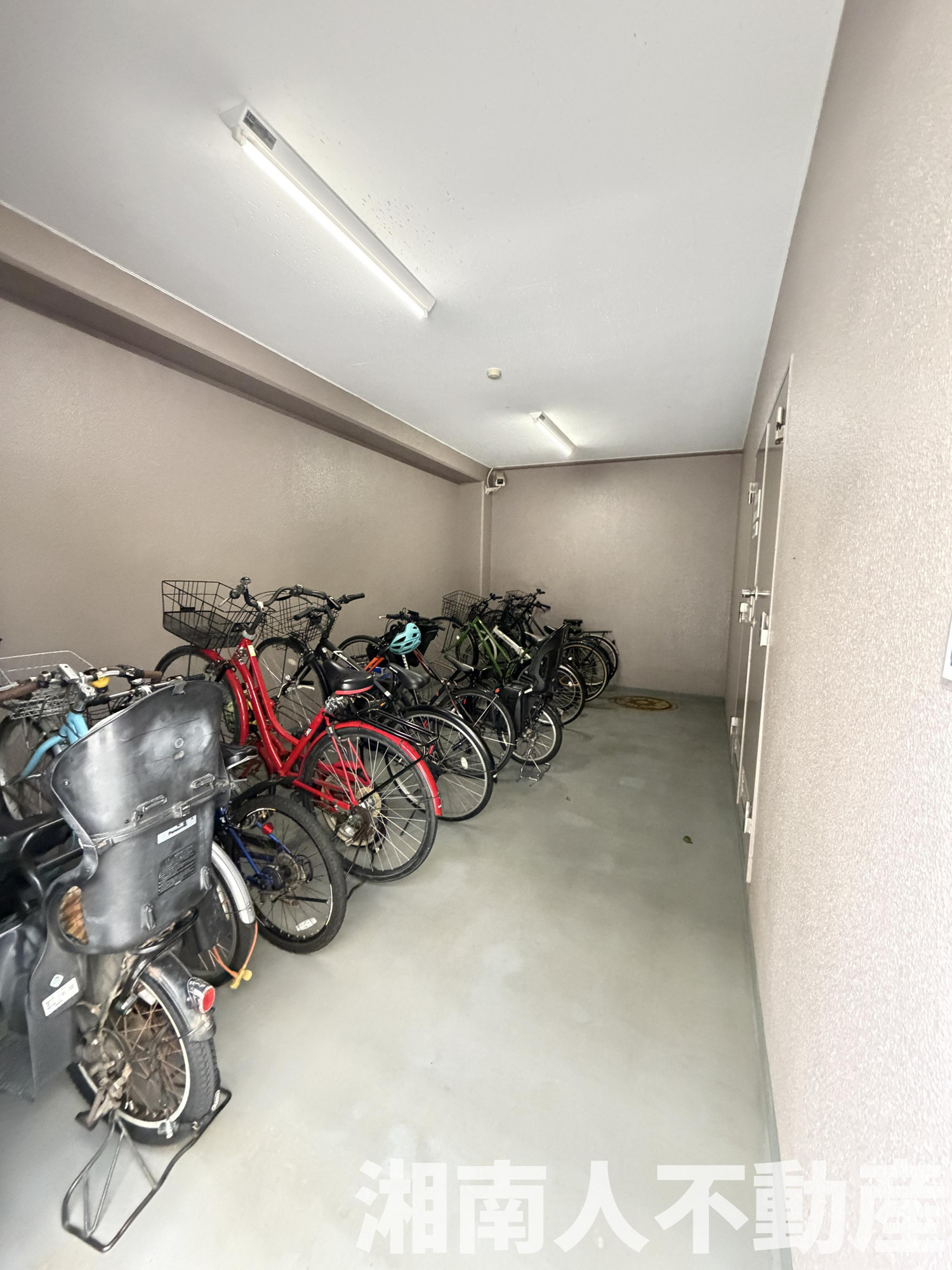 グランドベイス南藤沢の駐輪場