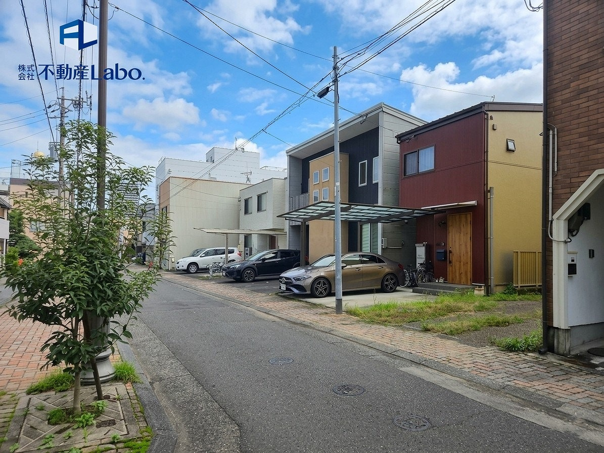 葵区八千代町3期　全1棟の前面道路含む現地写真