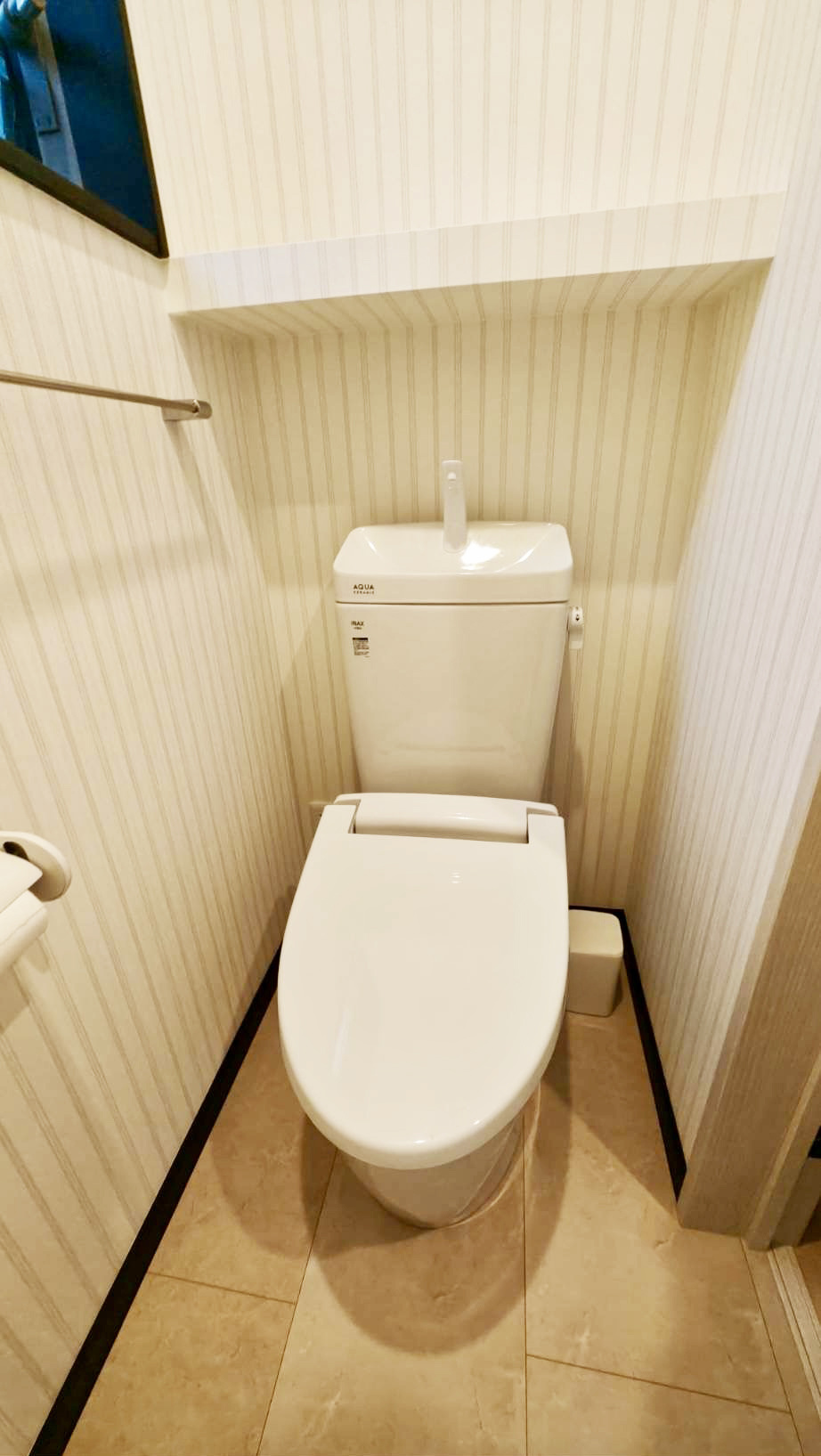 生駒市新旭ケ丘一戸建のトイレ