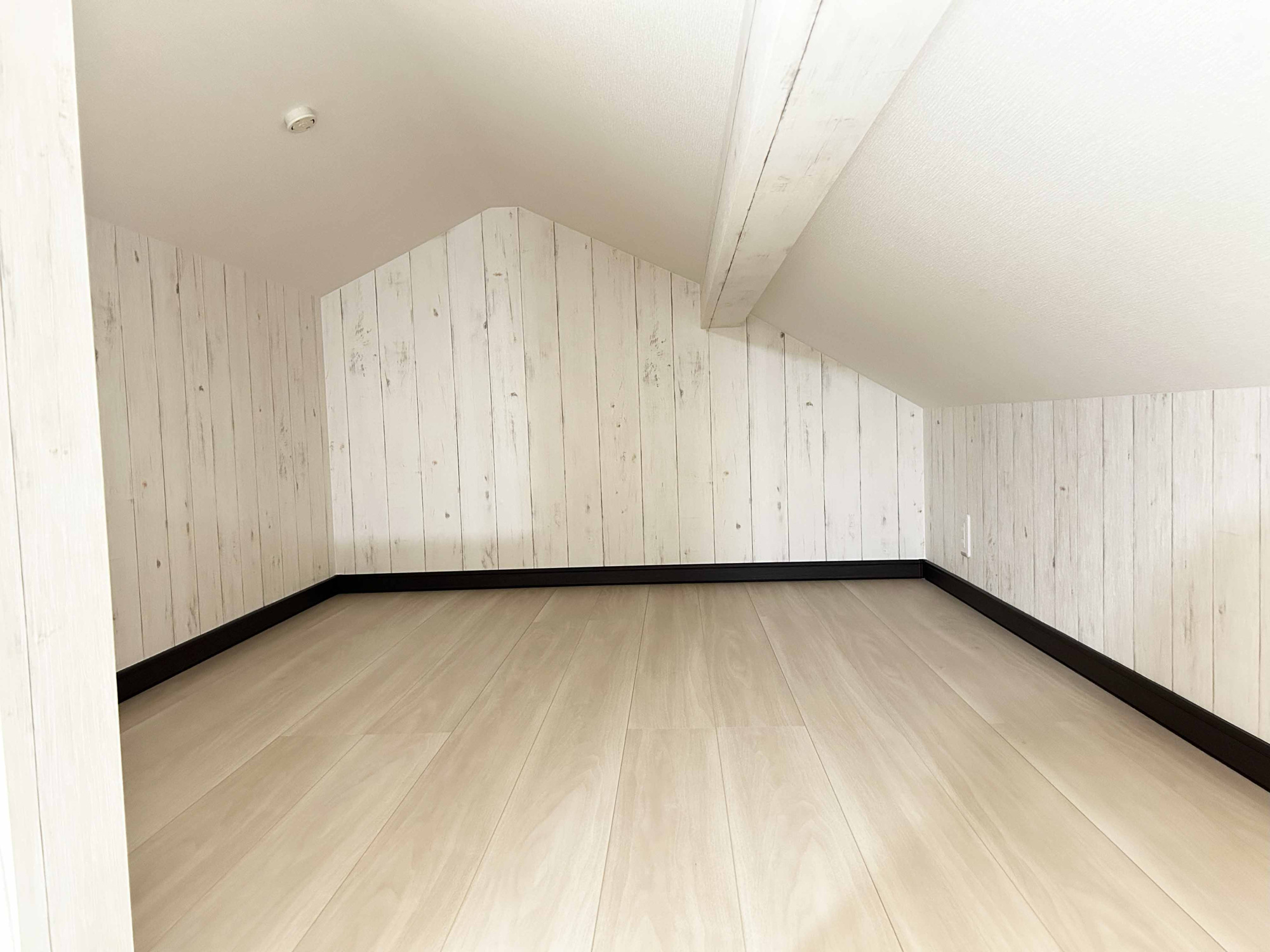 生駒市新旭ケ丘一戸建の収納|屋根裏収納
