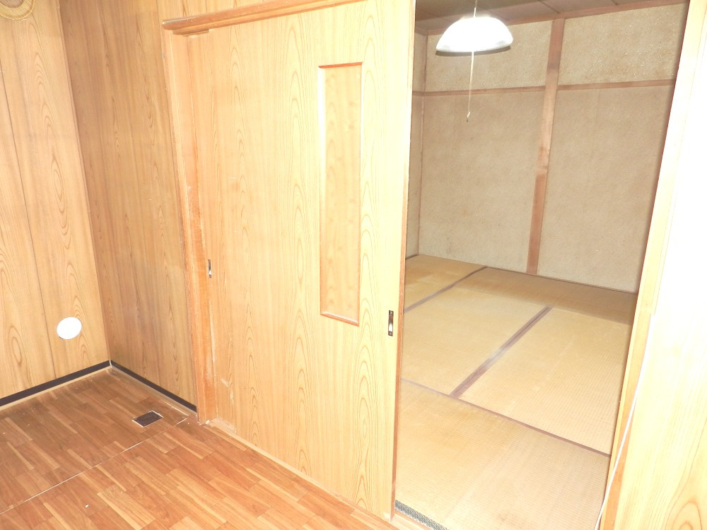 室蘭市増市町1丁目14-8　中古住宅の和室