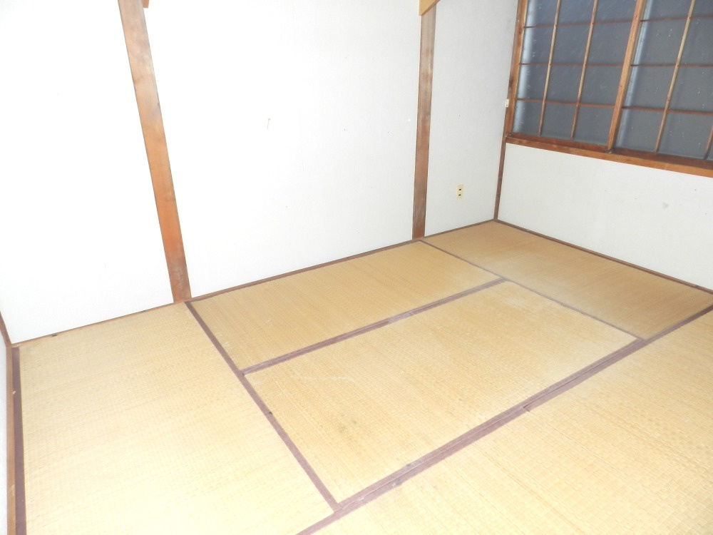 室蘭市増市町1丁目14-8　中古住宅の和室